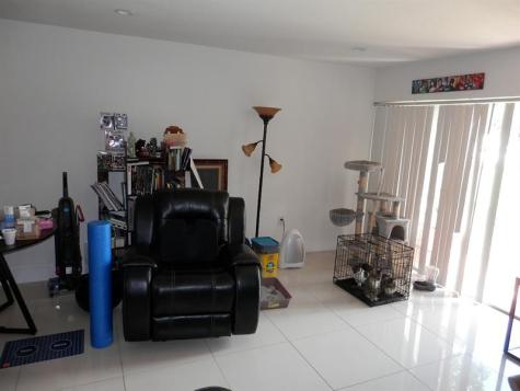 9459 SW 76th Street Miami FL 33173