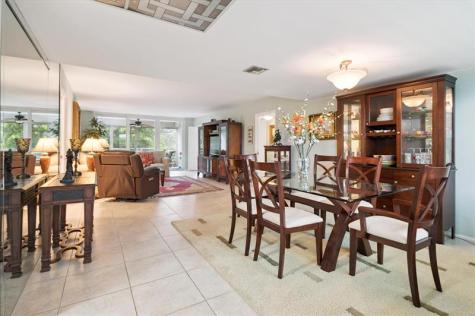 3900 Oaks Clubhouse Drive Pompano Beach FL 33069
