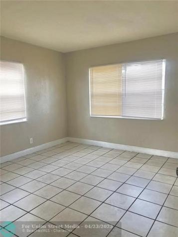 713 NW 14th Terrace Fort Lauderdale FL 33311