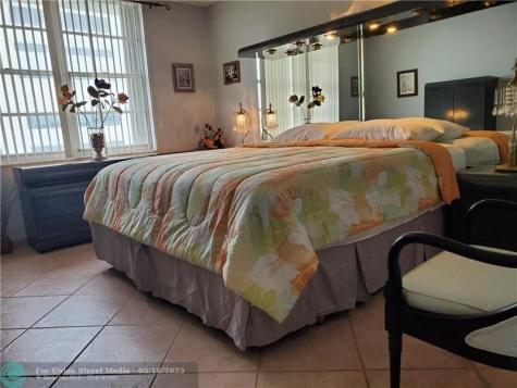 3725 S Ocean Drive Hollywood FL 33019