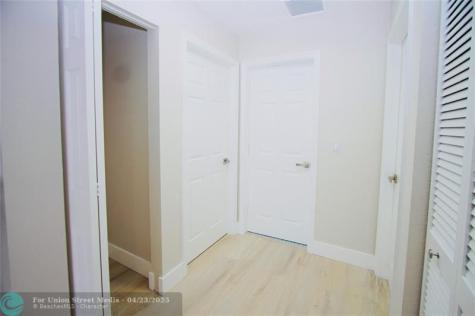 244 NW 6th Avenue Delray Beach FL 33444