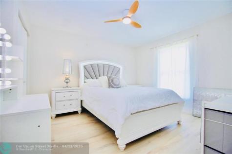244 NW 6th Avenue Delray Beach FL 33444