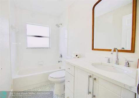 244 NW 6th Avenue Delray Beach FL 33444