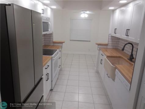 1802 Eleuthera Point Coconut Creek FL 33066