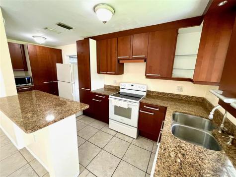 1411 NW 79th Way Pembroke Pines FL 33024