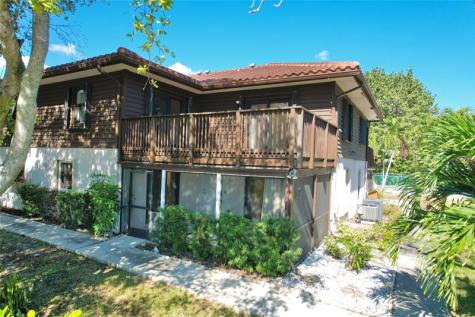 444 Pine Circle Boca Raton FL 33432
