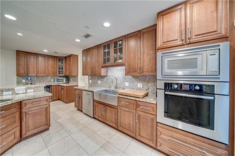 1728 NE 16th Avenue Fort Lauderdale FL 33305