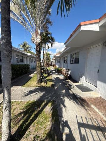 720 SW 7th Street Dania Beach FL 33004