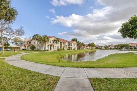 1204 Belmont Lane North Lauderdale FL 33068