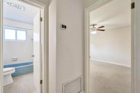 1623 NE 45th Street Oakland Park FL 33334