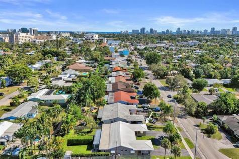 1623 NE 45th Street Oakland Park FL 33334