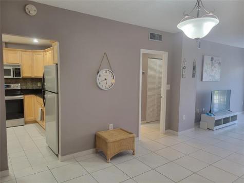 Hallandale Beach FL 33009