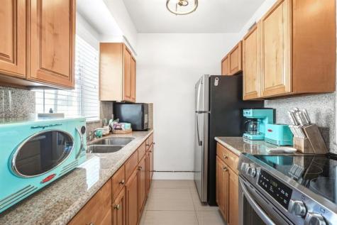 315 Van Buren Street Hollywood FL 33019