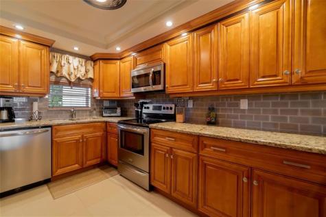 820 S Hollybrook Drive Pembroke Pines FL 33025