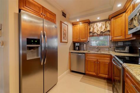 820 S Hollybrook Drive Pembroke Pines FL 33025