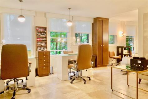 235 Sunrise Avenue Palm Beach FL 33480