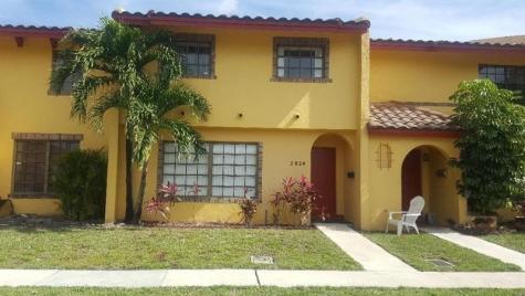 2624 NW 47th Terrace Lauderdale Lakes FL 33313