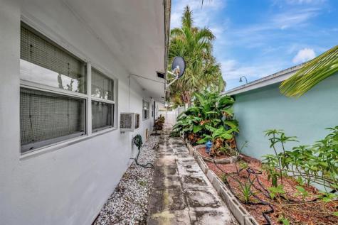4548 N Ocean Lauderdale By The Sea FL 33313