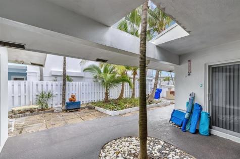 4548 N Ocean Lauderdale By The Sea FL 33313