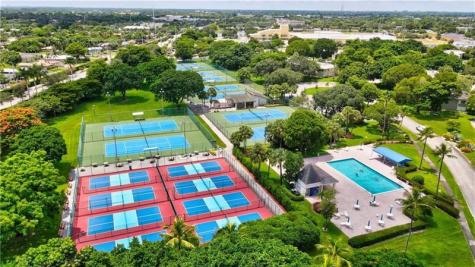 2602 Nassau Bend Coconut Creek FL 33066