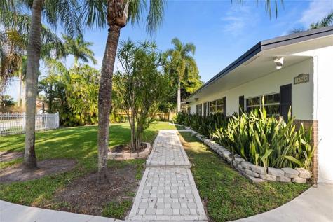 16900 SW 62nd Street Southwest Ranches FL 33331