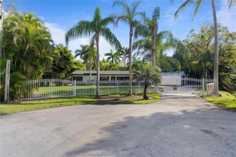 16900 SW 62nd Street Southwest Ranches FL 33331