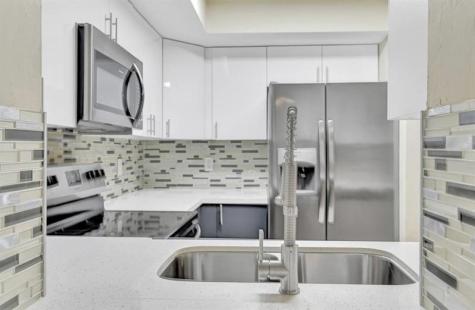 916 NE 18th Street Fort Lauderdale FL 33305