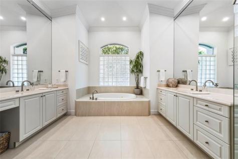 11064 Canary Island Court Plantation FL 33324