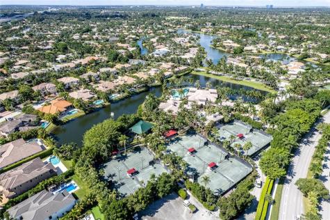 11064 Canary Island Court Plantation FL 33324