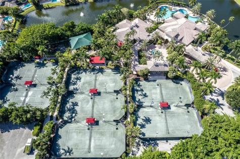 11064 Canary Island Court Plantation FL 33324