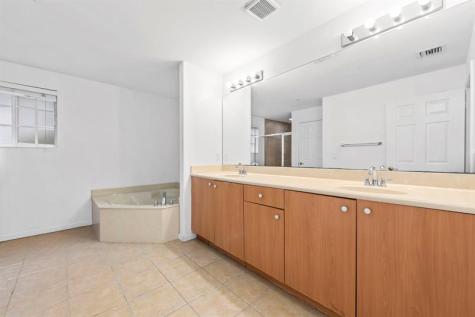1425 NW 36th Way Lauderhill FL 33311