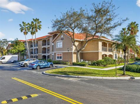 11700 SW 1st Street Pembroke Pines FL 33025