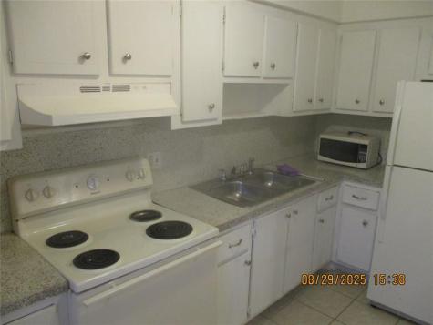 1750 N 17th Court Hollywood FL 33020