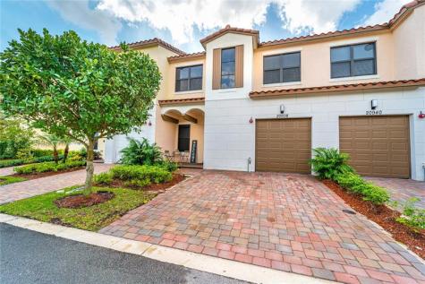 20938 NW 1st Street Pembroke Pines FL 33029