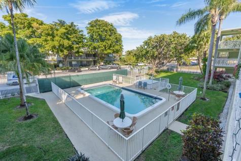 1900 NE 8th Court Fort Lauderdale FL 33304