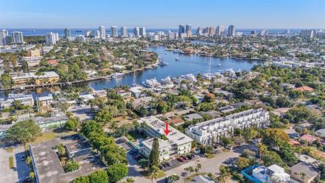 1900 NE 8th Court Fort Lauderdale FL 33304