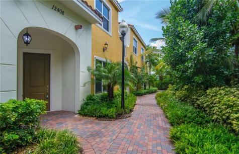 12408 NW 17ct Pembroke Pines FL 33028