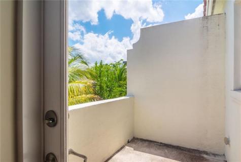 12408 NW 17ct Pembroke Pines FL 33028