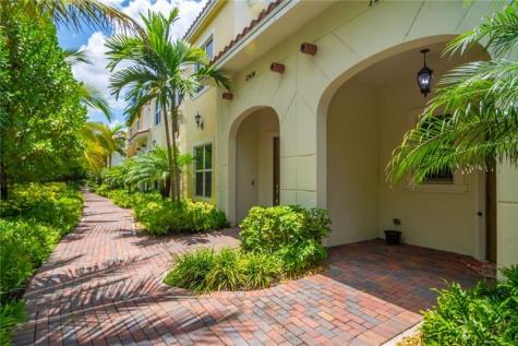 12408 NW 17ct Pembroke Pines FL 33028