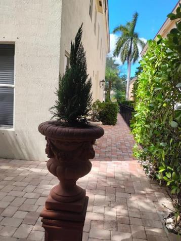 9183 Nugent Trail West Palm Beach FL 33411