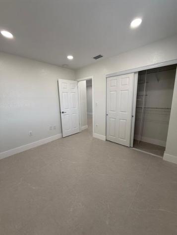 3526 W 76th Street Hialeah FL 33018