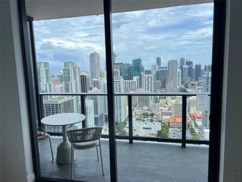 159 NE 6th Street Miami FL 33132