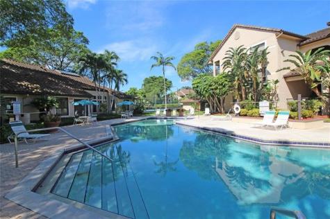 4481 W Mcnab Road Pompano Beach FL 33069