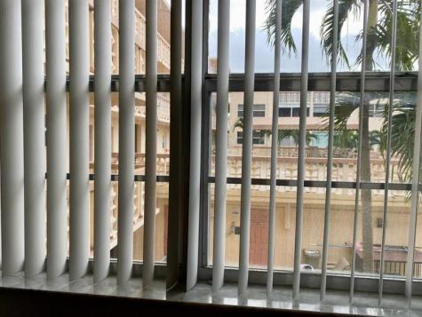 Hallandale Beach FL 33009