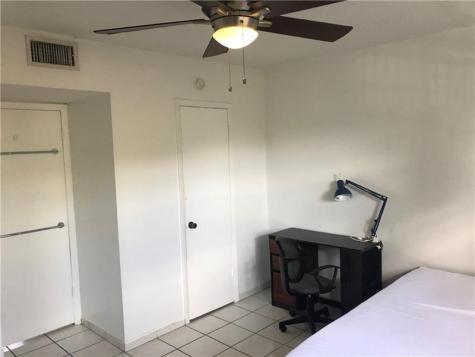 21 SW 109th Avenue Miami FL 33174