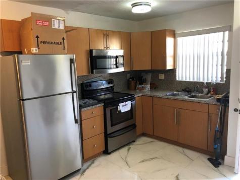 21 SW 109th Avenue Miami FL 33174