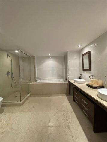 465 Brickell Avenue Miami FL 33131