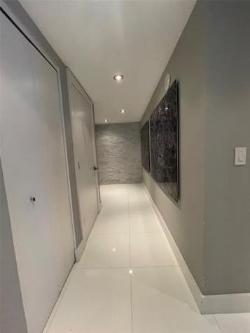 465 Brickell Avenue Miami FL 33131