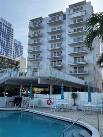95 N Birch Road Fort Lauderdale FL 33304