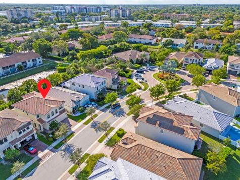 8870 NW 37th Drive Coral Springs FL 33065